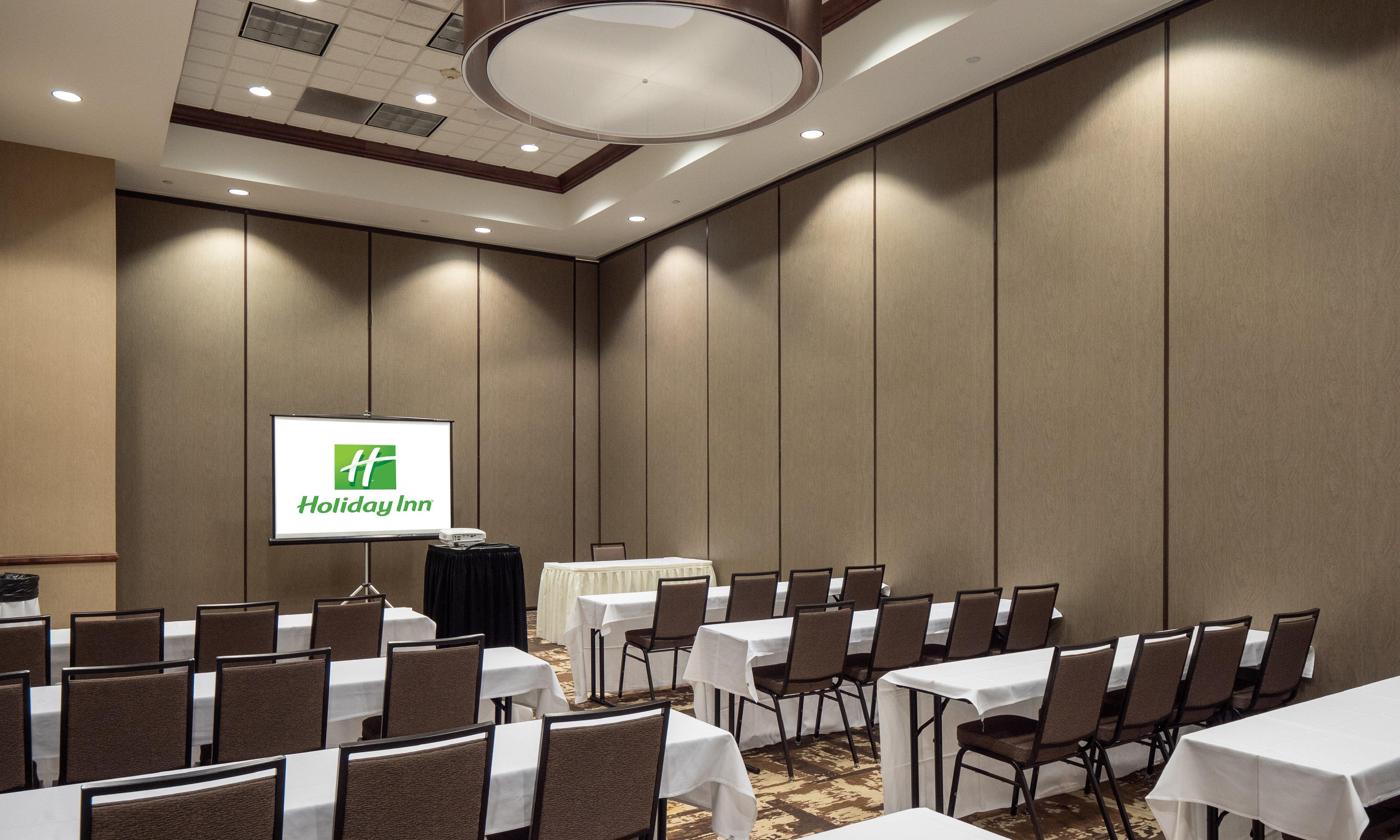 Holiday Inn Conference Center Marshfield, An Ihg Hotel Exterior foto